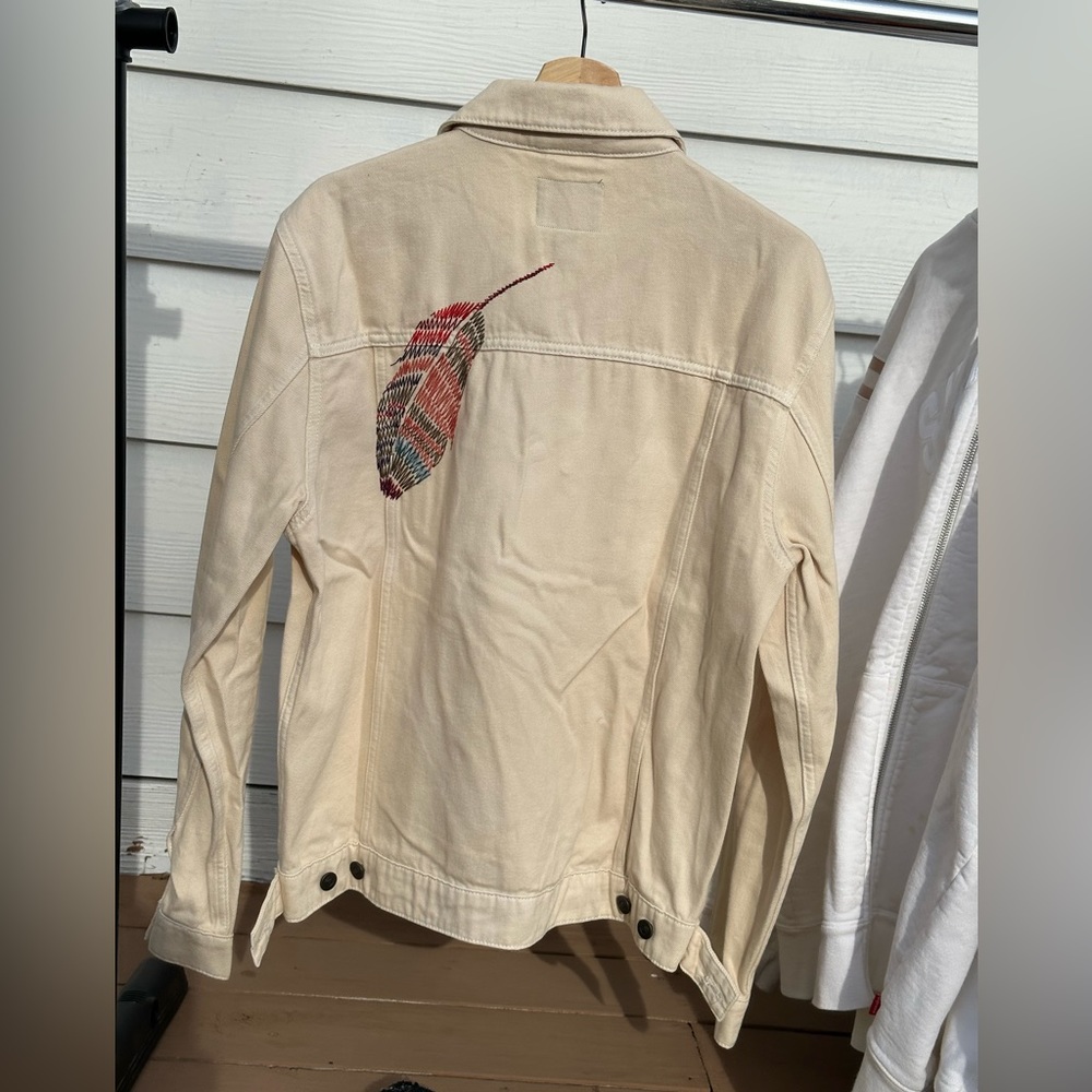 Tan jeans jacket - Picture 3 of 6